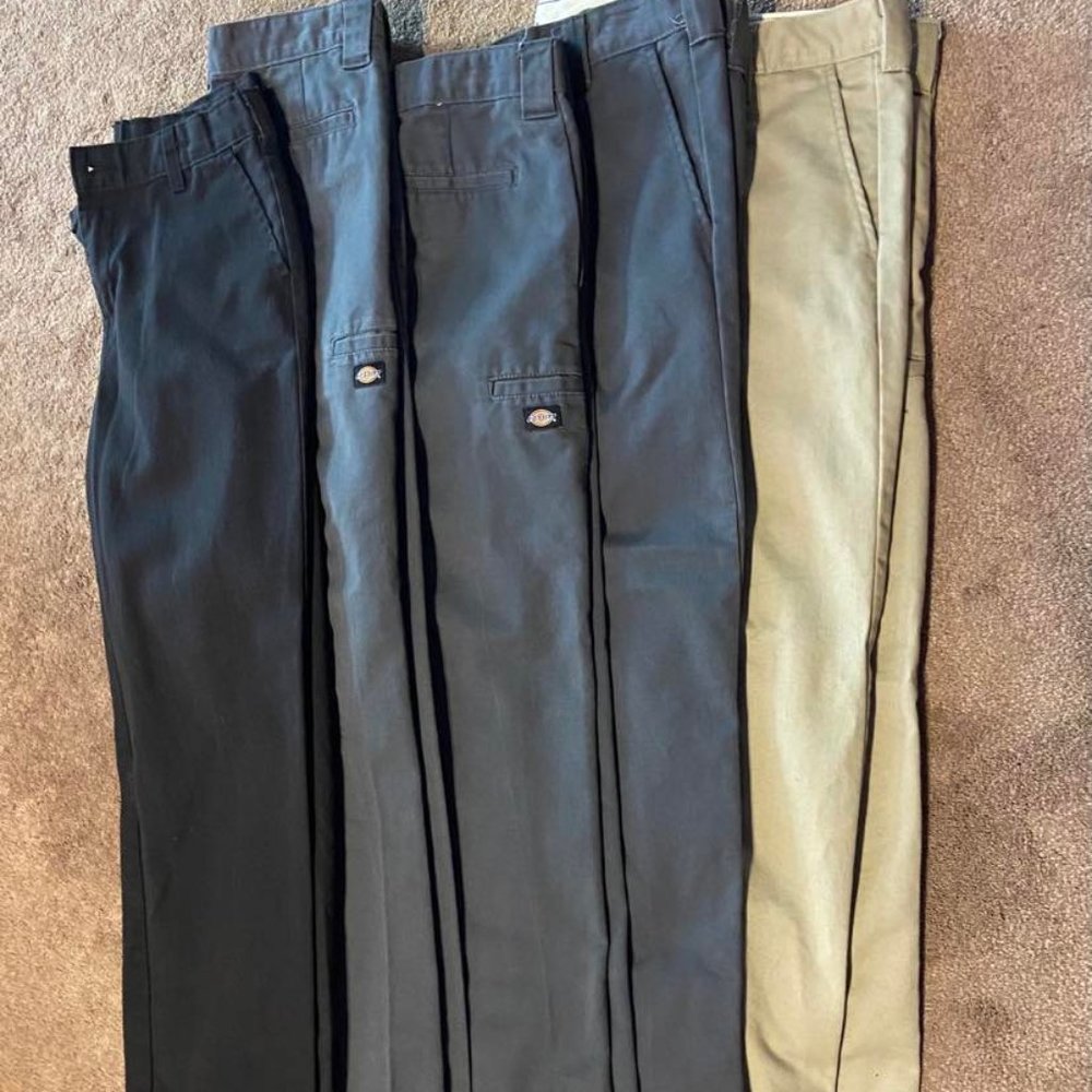 Bundle of 5 pairs of Dickies pants